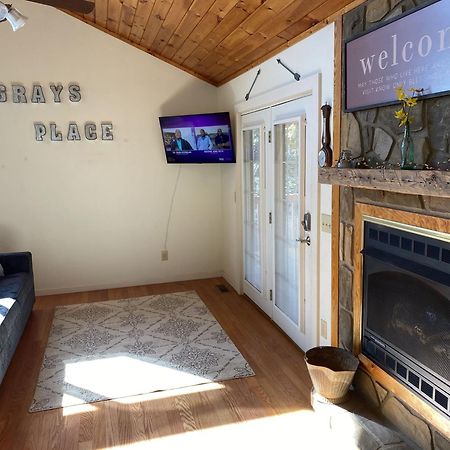Gray'S Place On Cosby Creek - 2 Bedrooms, 2 Baths, Sleeps 6 Home Exterior foto